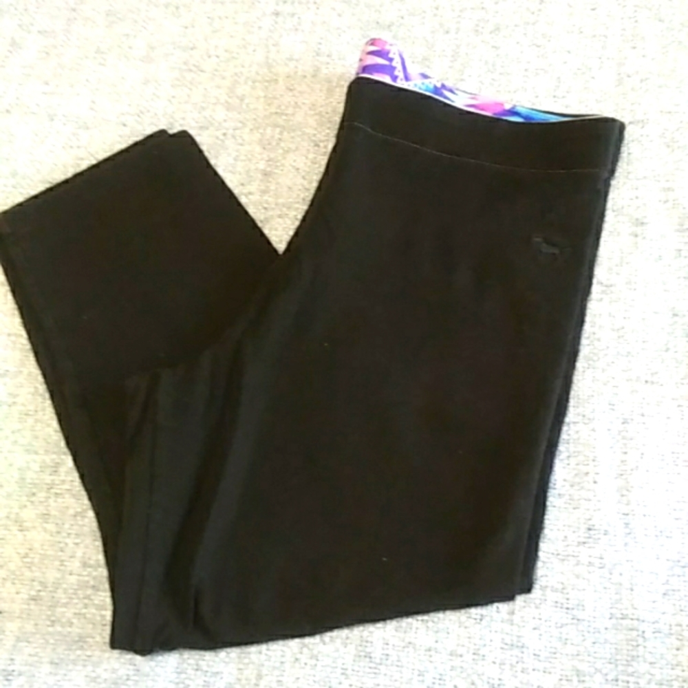 Victoria's secret PINK yoga capris, GUC